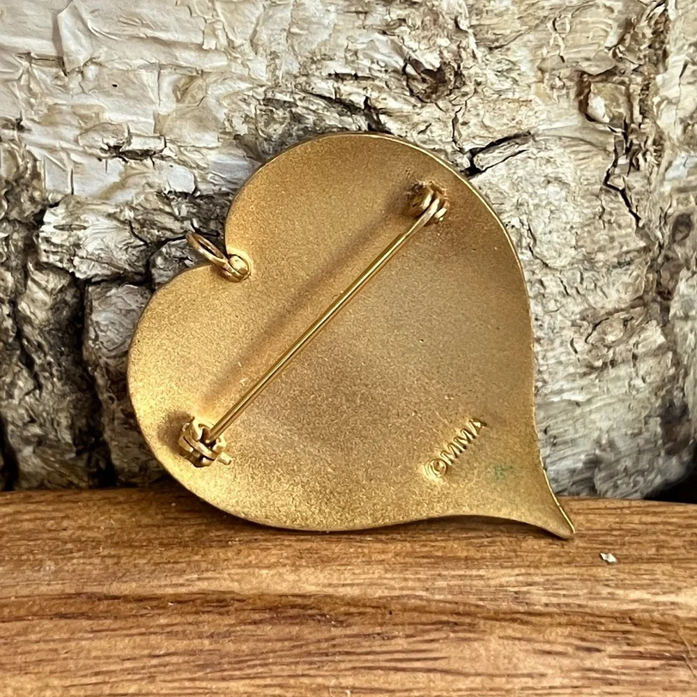 Vintage 1985 MMA Metropolitan Museum of Art Red Enamel Heart Brooch Pendant